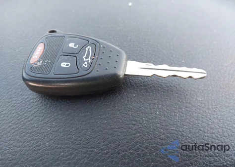 2011 Chrysler 200 Touring z USA, uszkodzony, nr VIN 1C3BC1FB3BN576836